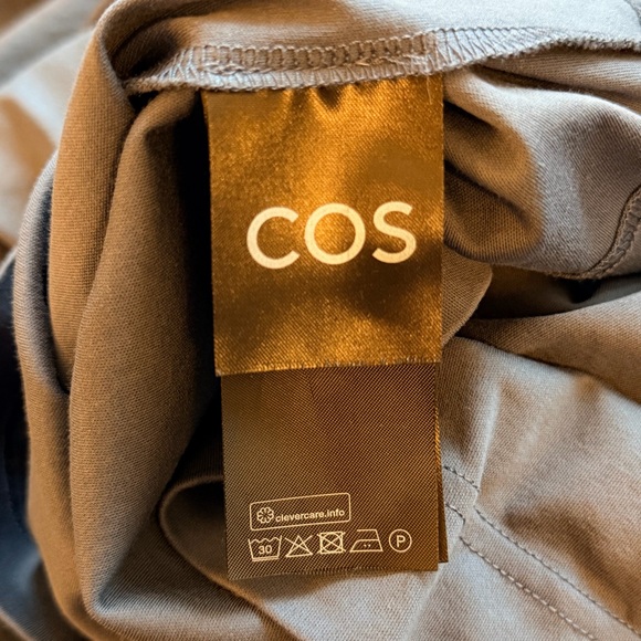 COS Lightweight Buttoned Hoodie - Picture 10 of 11